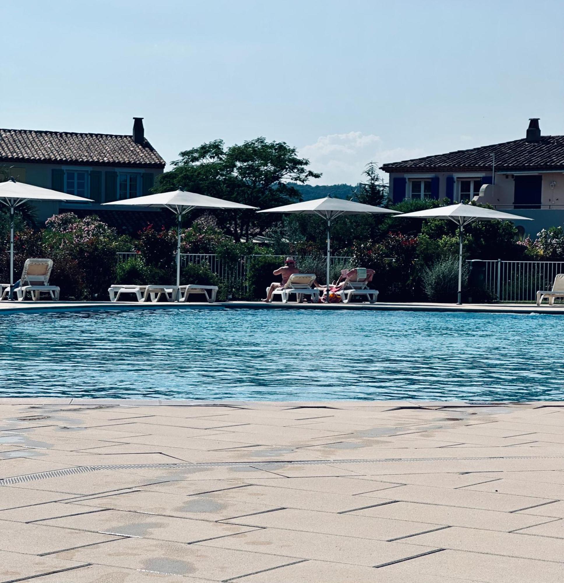 Studio Apartment - Domaine Du Golf Resort Рокбрюн-сюр-Аржан Экстерьер фото
